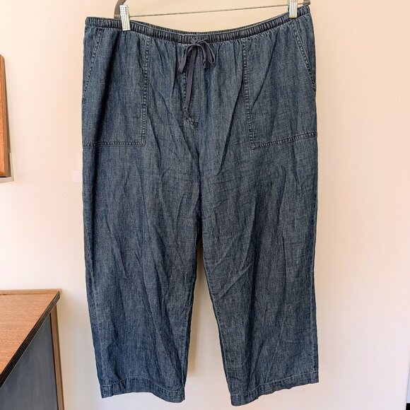 L.L. Bean Women's Sunwashed Chambray Pants Denim Straight-Leg Crop XL Reg Blue - Picture 2 of 6